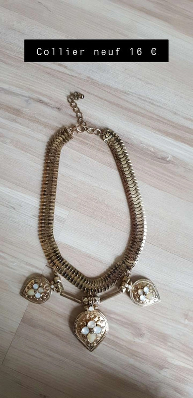 Collier  4