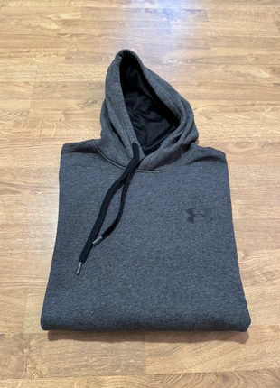 Pull à capuche gris under armor en taille M, marque: Under Armour, état: Neuf sans étiquette, taille: M, 30,00 €, 32,20 € Protection acheteurs incluse