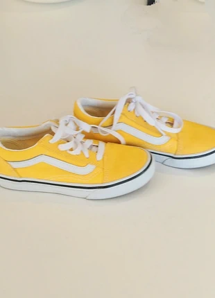 Paire de vans - Taille 32, marque: Vans, état: Très bon état, taille: 32, 26,00 €, 28,00 € Protection acheteurs incluse