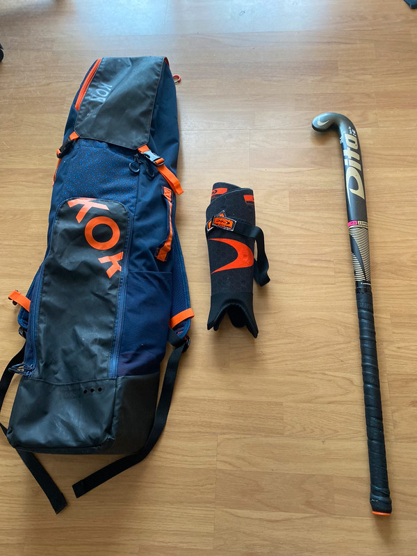 zakdoek bord Praten Hockey tas met stick en scheenlappen - Vinted