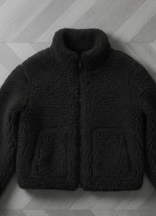 Veste polaire noire, marque: Noir Essence, état: Très bon état, taille: M / 38 / 10, 48,99 €, 52,14 € Protection acheteurs incluse