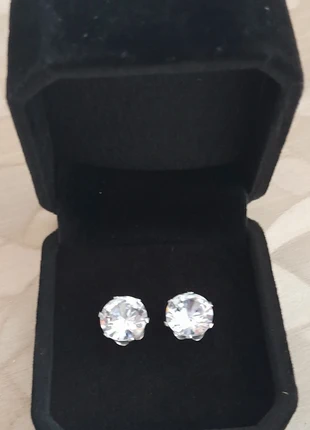 Coppia orecchini acciaio grandezza 9 mm, état: Neuf sans étiquette, 8,00 €, 9,10 € Protection acheteurs incluse