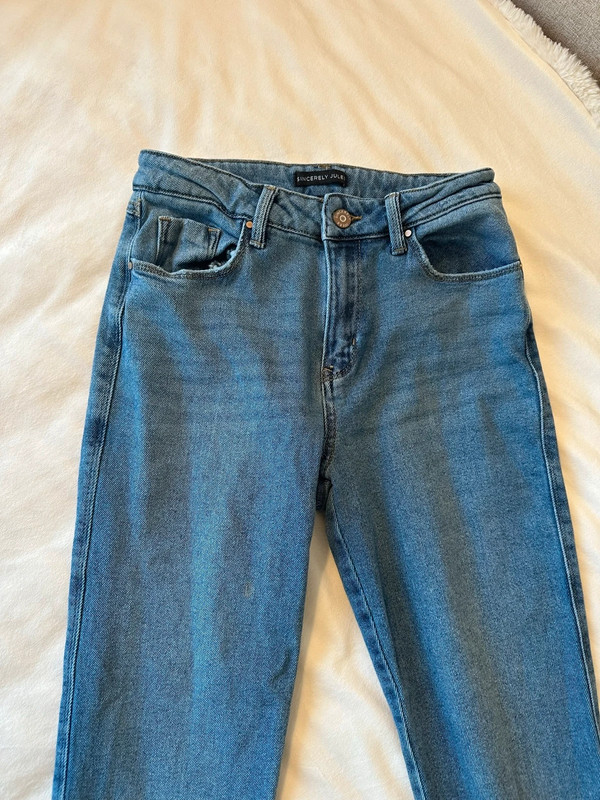 Straight Leg Medium Wash Jean 3