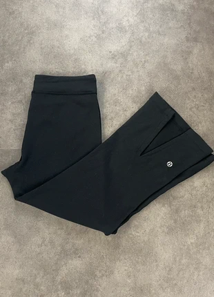 Legging Lululemon Groove 3/4 noir - Taille 4 (36 EU), marque: Lululemon, état: Très bon état, taille: S / 36 / 8, 14,50 €, 15,93 € Protection acheteurs (Pro) incluse