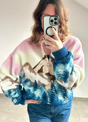 Sweat polaire coloré à motif, marca: Bershka, estado: Muito bom, tamanho: S / 36 / 8, €40.00, €42.70 inclui Proteção do Comprador Pro