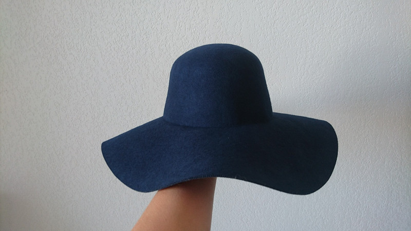 Chapeau capeline 100% laine bleu marine 1