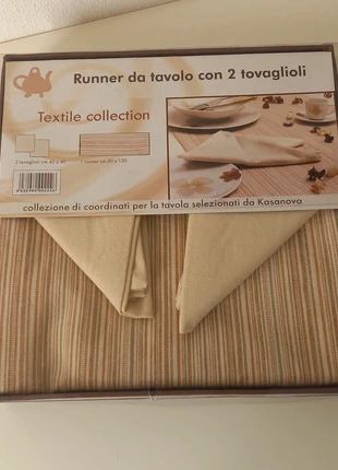 Runner con 2 tovaglioli, merk: Kasanova, staat: Nieuw met prijskaartje, € 4,00, € 4,90 inclusief Kopersbescherming