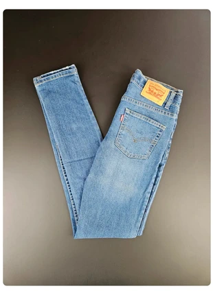 Jean Levi's bleu femme Skinny Taper taille 14 A, marque: Levi's, état: Très bon état, taille: Taille unique, 12,50 €, 13,83 € Protection acheteurs incluse