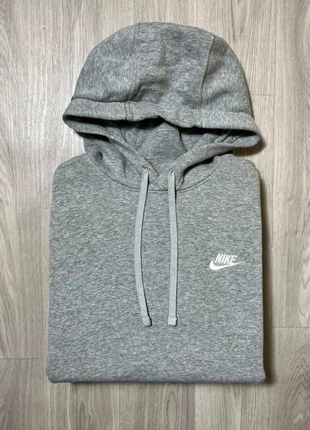 Pull à capuche Nike gris / logo brodé blanc / taille M, marque: Nike, état: Très bon état, taille: M, 25,00 €, 26,95 € Protection acheteurs (Pro) incluse
