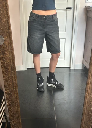 H&M divided black washed jorts shorts, merk: H&M, staat: Heel goed, maat: W28 | FR 38, € 17,50, € 19,08 inclusief Kopersbescherming