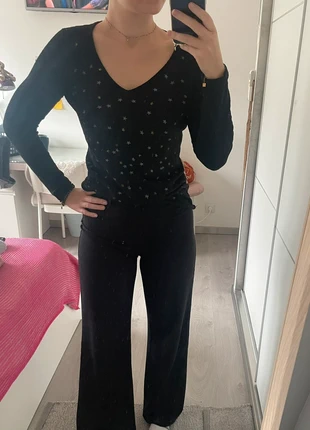 Pull col V avec étoiles, marque: Renatto Bene, état: Bon état, taille: M / 38 / 10, 2,00 €, 2,80 € Protection acheteurs incluse