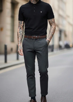 Polo t shirt. Nera Guess premium uomo, merk: GUESS, staat: Heel goed, maat: S, € 13,00, € 14,35 inclusief Kopersbescherming