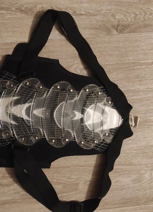 Dorsale vélo ou ski 43 cm, marque: Diezz, état: Bon état, 3,00 €, 3,85 € Protection acheteurs incluse