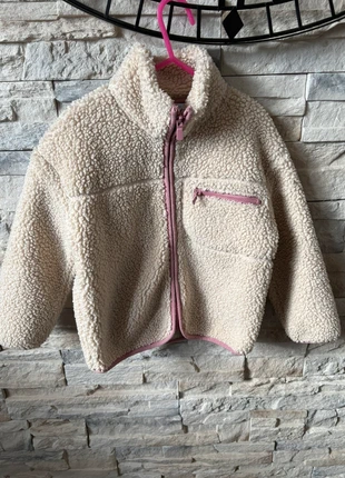 Veste mouton, merk: Primark, staat: Heel goed, maat: 6 jaar / 116 cm, € 8,00, € 9,10 inclusief Kopersbescherming