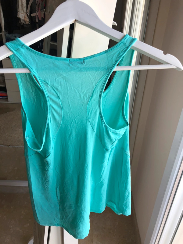 Lululemon Cool Racerback Tank Review