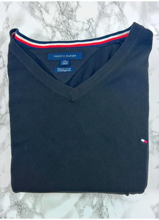 Pull Tommy Hilfiger Noir / Col V / Logo brodé / Taille 2XL Homme, marke: Tommy Hilfiger, zustand: Sehr gut, größe: XXL, 17,00 €, 18,55 € inklusive Vinted-Käuferschutz