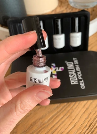 Vernis semi permanent, marke: Rosalind, zustand: Neu, mit Etikett, 22,00 €, 23,80 € inklusive Vinted-Käuferschutz
