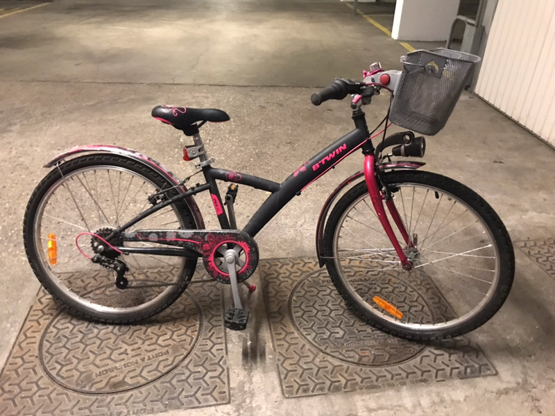 Velo b twin 24 pouces 8 12ans environs Vinted