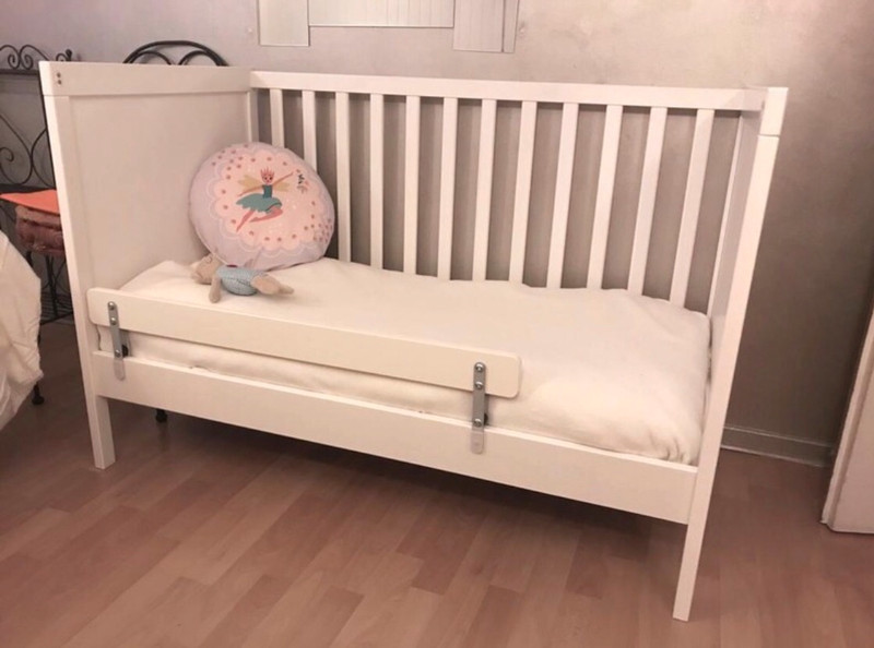 SUNDVIK Lit bébé, blanc, 70x132cm. Site Web officiel - IKEA CA