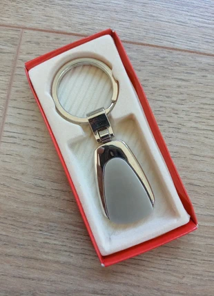 Llavero metálico vintage nuevo en su caja original, marque: Vintage Dressing, état: Neuf sans étiquette, 5,00 €, 5,95 € Protection acheteurs incluse