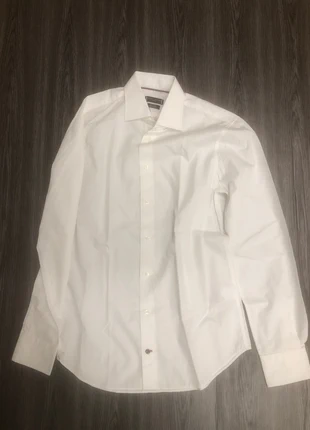 Tommy Hilfiger Tailored 38/15, brand: Tommy Hilfiger, condizioni: Discrete, taglia: S, €3.99, €4.89 include la Protezione acquisti