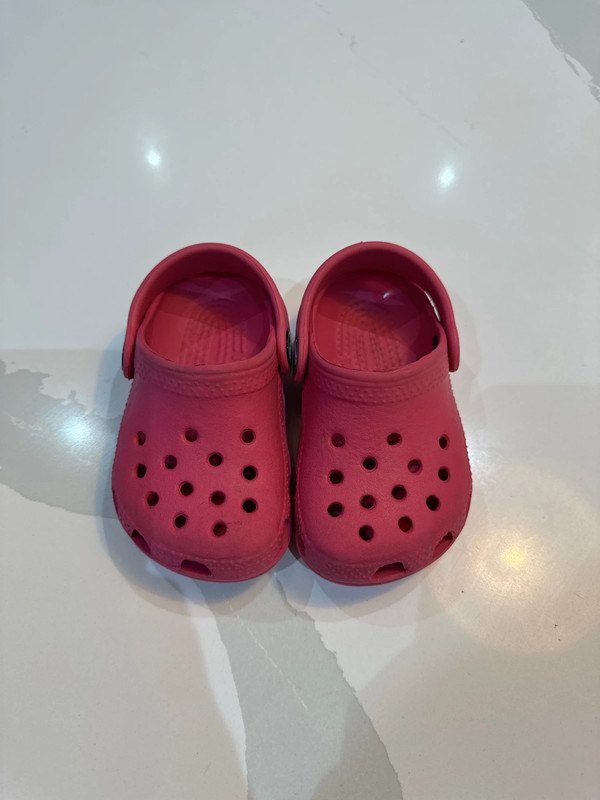 Junior size crocs sales
