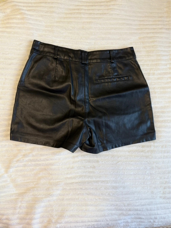 Short en simili cuir Kiabi - photo numéro 2