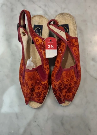 Espadrilles neuves, condizioni: Nuovo con cartellino, taglia: 38, €3.50, €4.38 include la Protezione acquisti