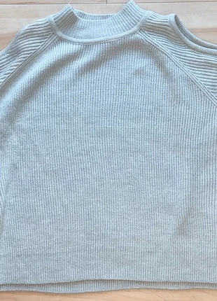 Hellgrauer Pullover mit Cutouts von H&M, marque: H&M, état: Très bon état, taille: S / 36 / 8, 5,00 €, 5,95 € Protection acheteurs incluse