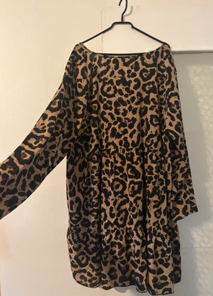 🐆 Robe ample léopard - SHEIN Curve - Taille 4XL, marque: Shein, état: Très bon état, taille: 4XL / 48 / 20, 10,00 €, 11,20 € Protection acheteurs incluse