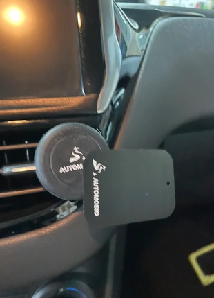 Auto telefoonhouder, merk: onbekend, staat: Goed, € 7,00, € 8,05 inclusief Kopersbescherming