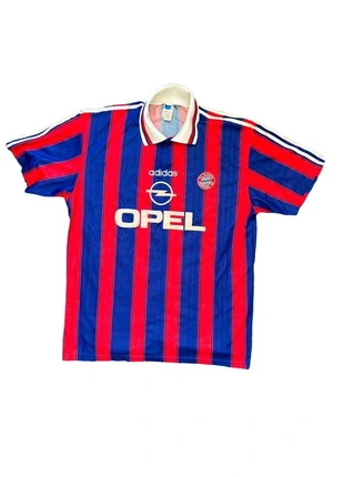 Maillot du Bayern de Munich, marke: adidas, zustand: Sehr gut, größe: XL, 65,00 €, 68,95 € beinhaltet Vinted-Käuferschutz Pro