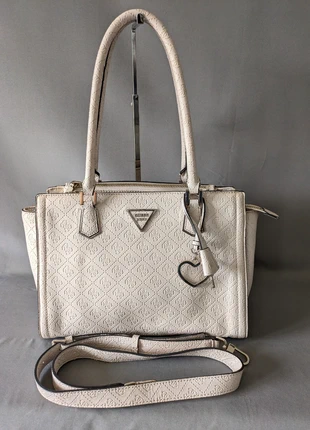 Sac Guess crème élégant cuir synthétique, marke: GUESS, zustand: Gut, 26,00 €, 28,00 € beinhaltet Vinted-Käuferschutz Pro