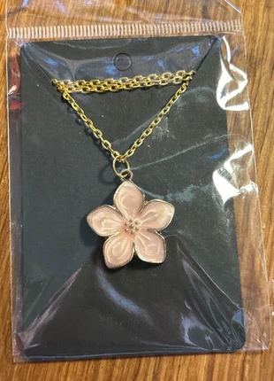 Summer bloom, brand: Unique, condition: New without tags, £3.00, £3.85 includes Buyer Protection