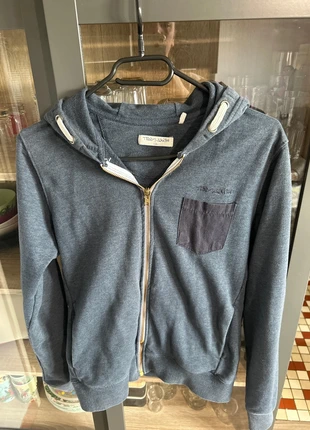 Veste à capuche Teddy smith, brand: Teddy Smith, condizioni: Buone, taglia: 14 anni / 164 cm, €4.00, €4.90 include la Protezione acquisti