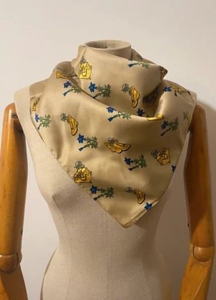 Foulard beige fantasia, zustand: Neu, 2,00 €, 2,80 € inklusive Vinted-Käuferschutz
