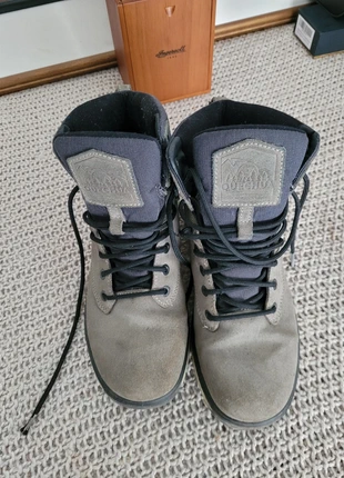 Chaussure de randonnée Quechua, marque: Quechua, état: Très bon état, taille: 39, 6,00 €, 7,00 € Protection acheteurs incluse