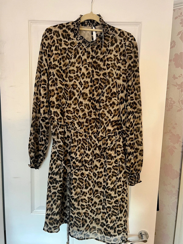 Oasis leopard print dress online