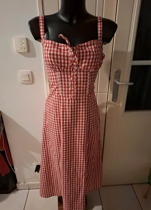 Robe longue neuve a bretelles a carreaux T 36, zustand: Neu, größe: S / 36 / 8, 25,00 €, 26,95 € inklusive Vinted-Käuferschutz