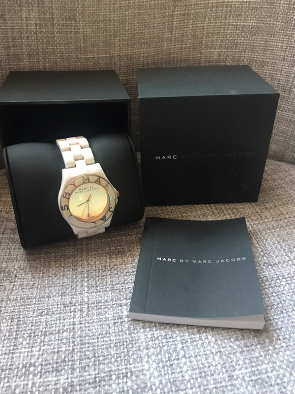 Montre femme marc jacobs blanche avec quadrant en or rose Vinted