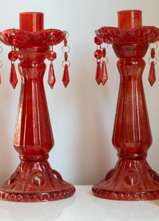 Paire de Grands Chandeliers Rouges en Verre avec Pendentifs et Chapeaux Pointus, état: Bon état, 26,90 €, 28,95 € Protection acheteurs (Pro) incluse