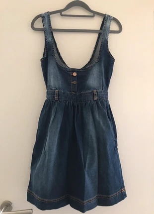 Vestido peto vaquero, marque: Pull & Bear, état: Neuf sans étiquette, taille: XS / 34 / 6, 3,00 €, 3,85 € Protection acheteurs incluse