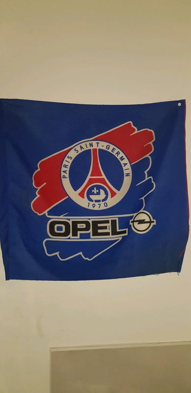 Ancien drapeau PSG