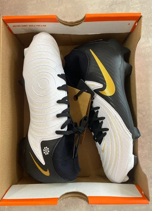 Nike Phantom Luna II Academy Fg/Mg Gold Coin 37.5, marca: Nike, estado: Novo sem etiquetas, tamanho: 37, €65.00, €68.95 inclui Proteção do Comprador Pro