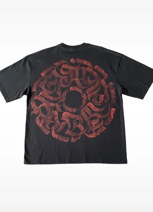 T-shirt oversize Circle rouge, brand: Fait Main, condizioni: Nuovo senza cartellino, taglia: M, €25.00, €26.95 include la Protezione acquisti