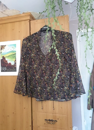 Mesh flared floral blouse, brand: Fórmula Joven, condition: Very good, size: S / UK 8-10, £3.00, £3.85 includes Buyer Protection
