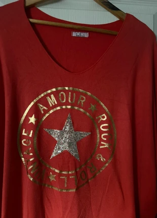 Pull d’une matière très douce, avec motif étoile, pailletée sur le devant, marque: Unique, état: Neuf sans étiquette, taille: Taille unique, 5,00 €, 5,95 € Protection acheteurs incluse