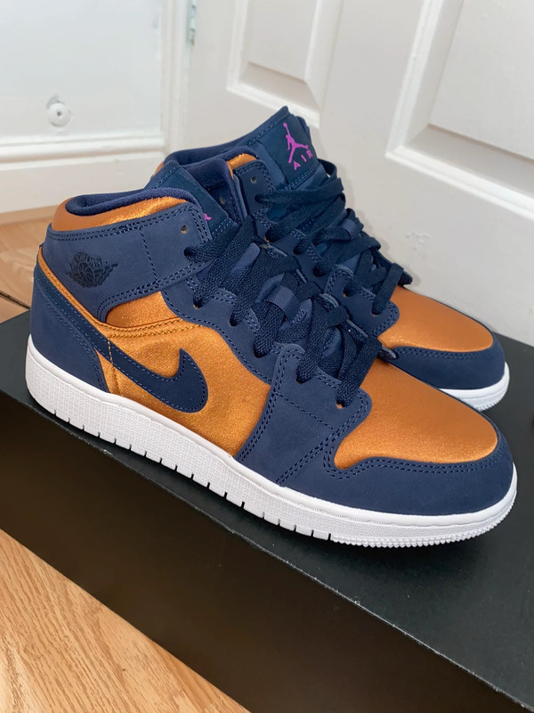 Jordan 1 mid obsidian desert ochre shop