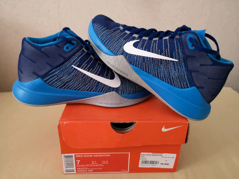 Chaussures de Nike zoom ascention Vinted