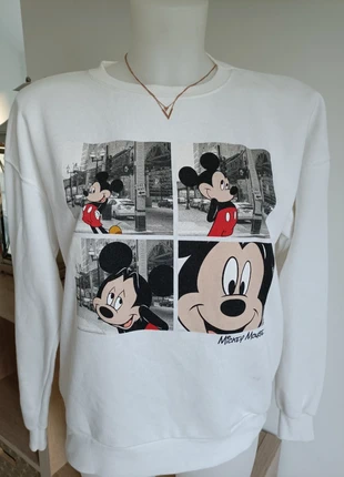 Pull Disney x Stradivarius Mickey Mouse Taille M, marque: Disney, état: Très bon état, taille: M / 38 / 10, 8,90 €, 10,05 € Protection acheteurs incluse